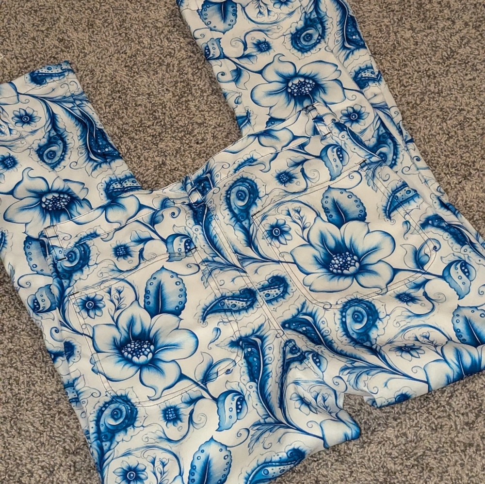 Shein (4-6) Flare Leg Pants Blue And White - Picture 4 of 4